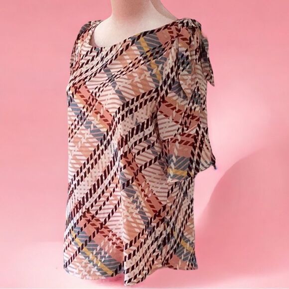 7TH AVENUE NEW YORK AND COMPANY SMALL TOP BLOUSE FLUTTER SLEEVES - Picture 1 of 7